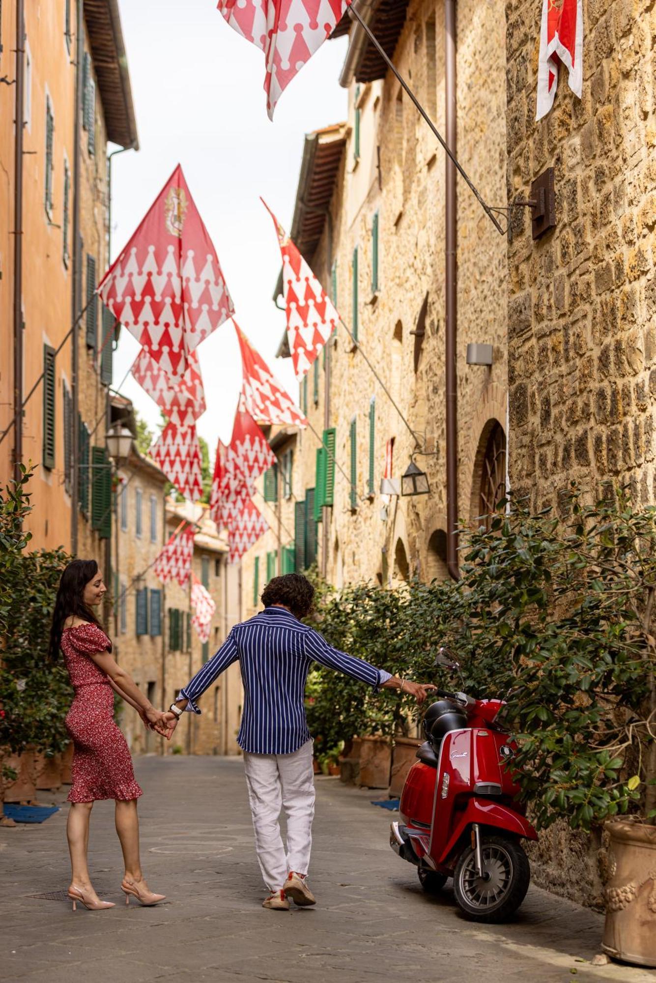 Palazzo Del Capitano Wellness & Relais - Luxury Borgo Capitano Collection Hotel San Quirico d'Orcia Exterior photo